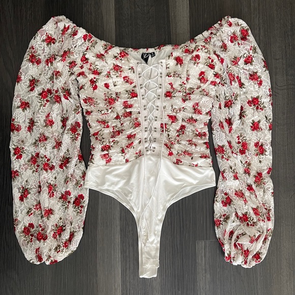 Romantic Lace Bodysuit - Picture 1 of 7